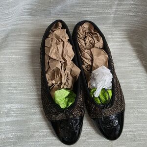 CHANEL TWEED PATENT TOE BALLET SHOES 37.5